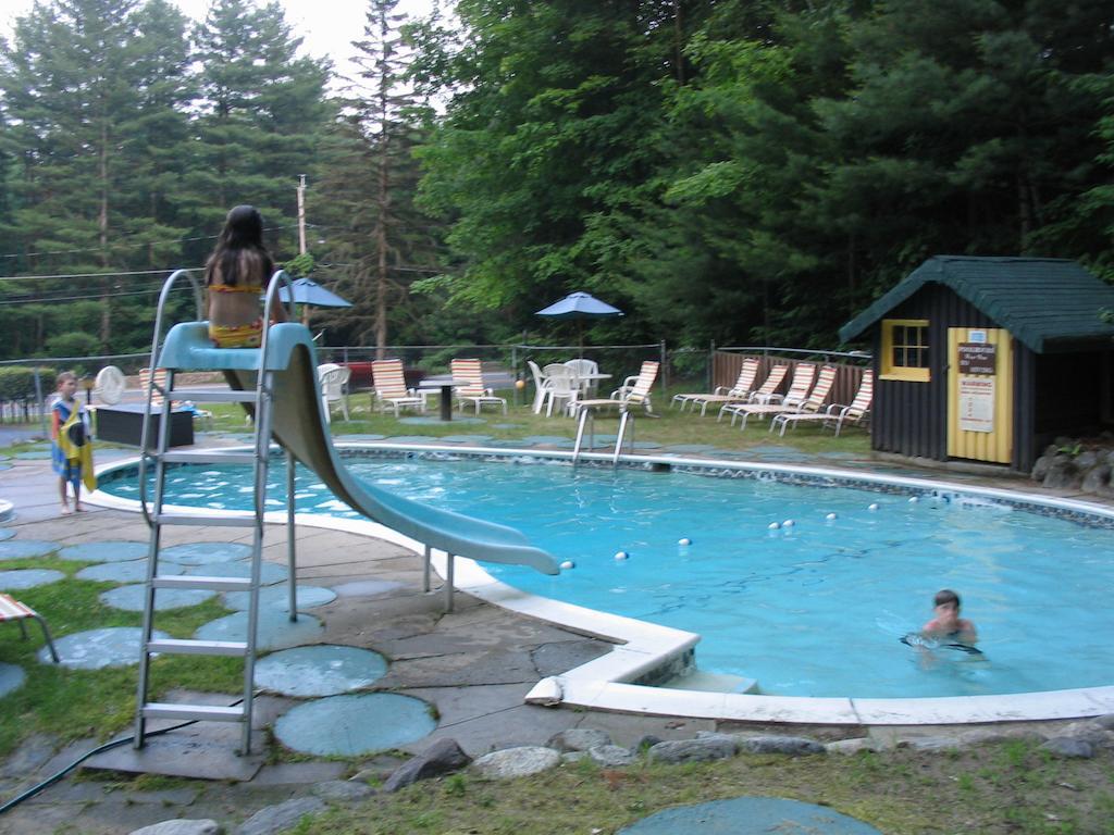 Amber Lantern Motel Lake George Eksteriør billede